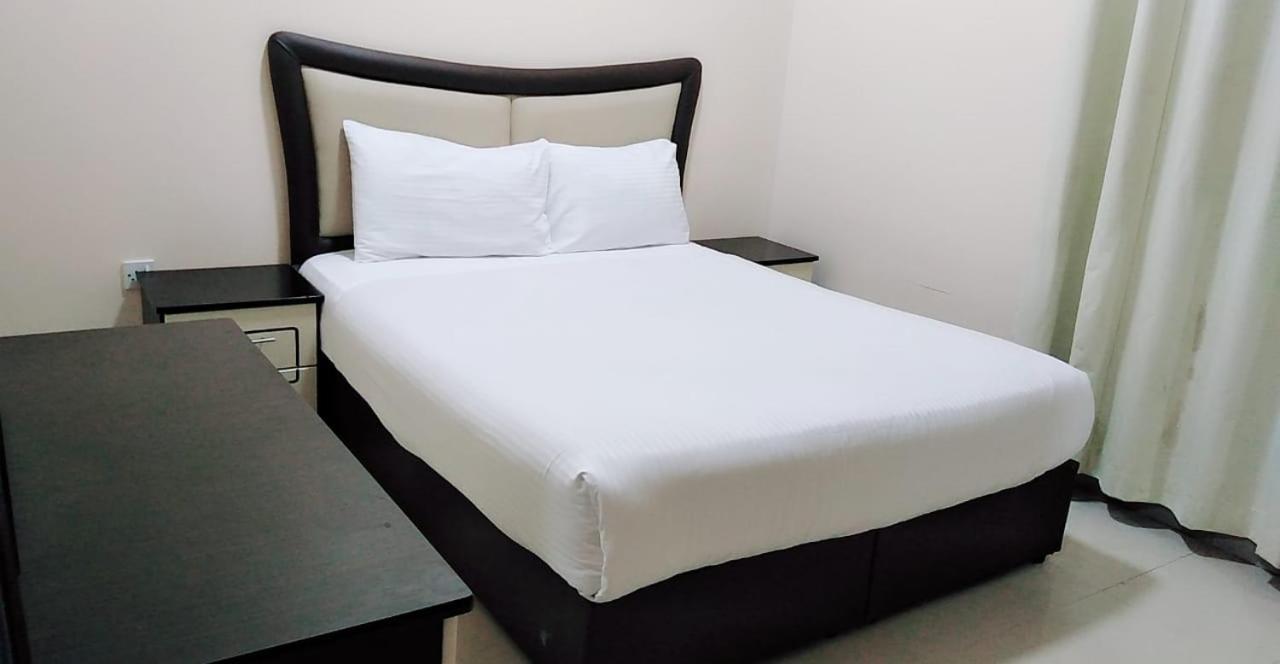 Al Khaleej Plaza Furnished Apartments Llc Adschman Exterior foto