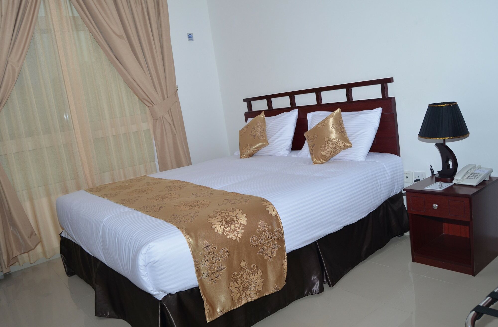 Al Khaleej Plaza Furnished Apartments Llc Adschman Exterior foto